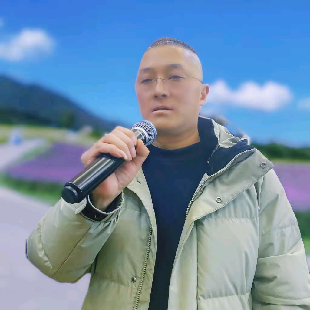 小伟（做好自己）