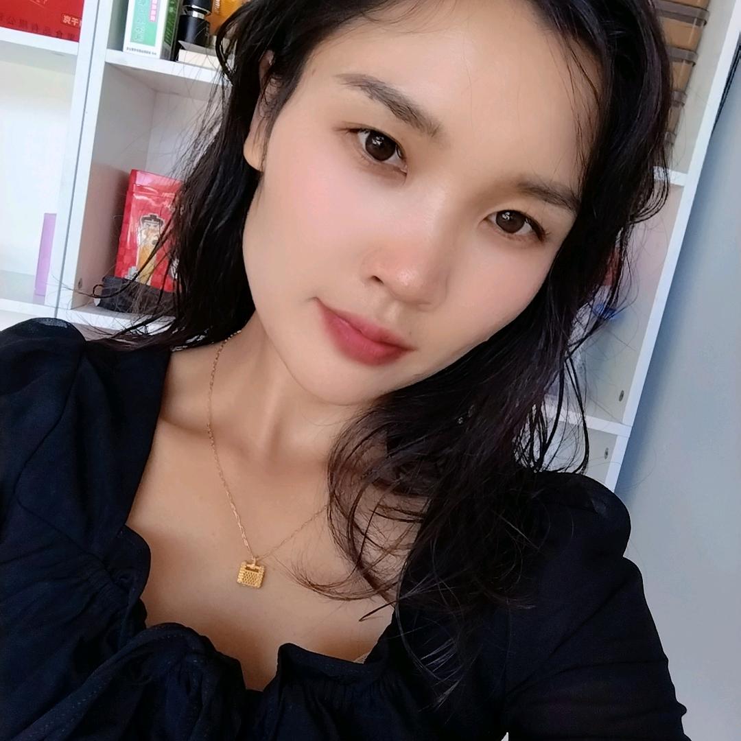 足 月 轩✨