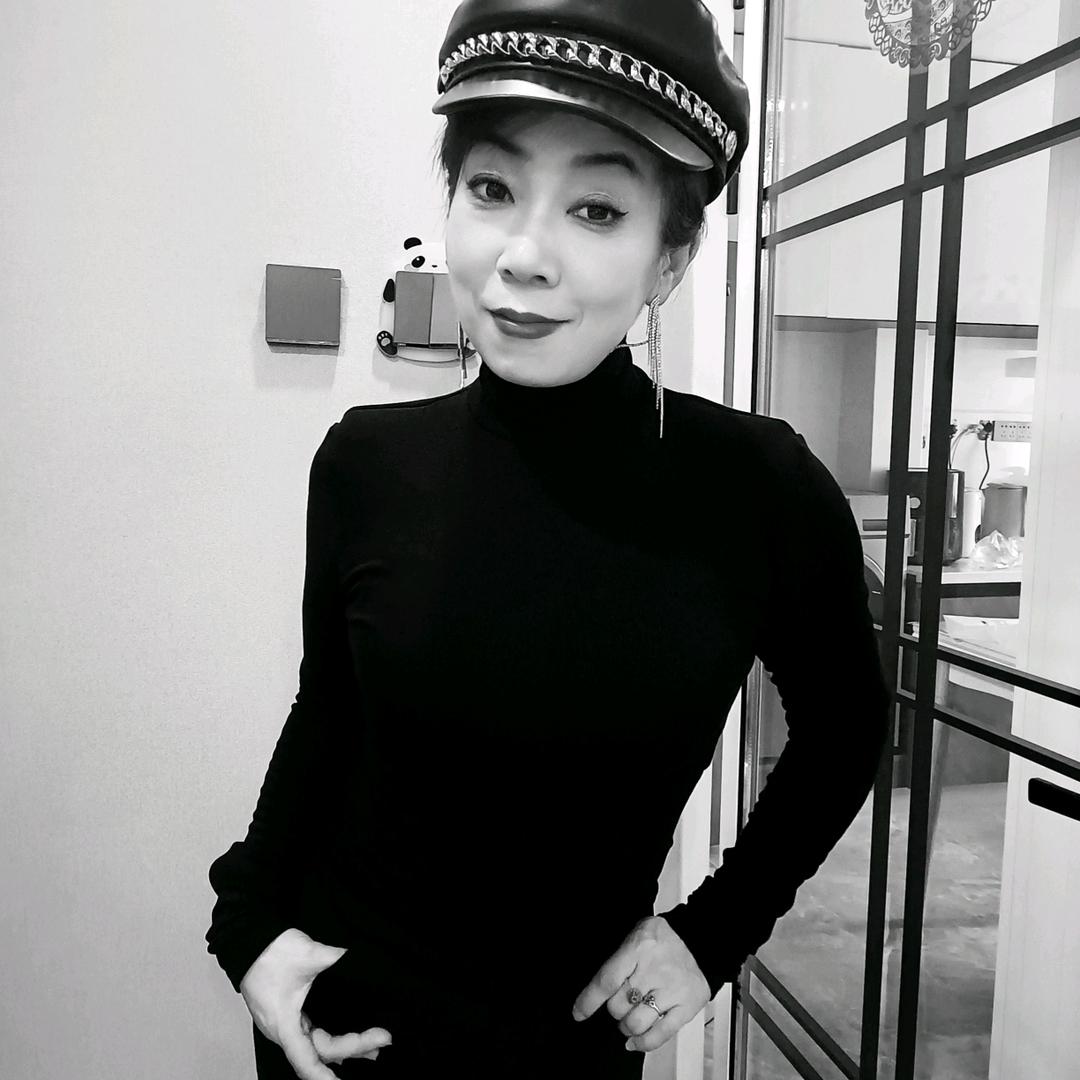 龙海英