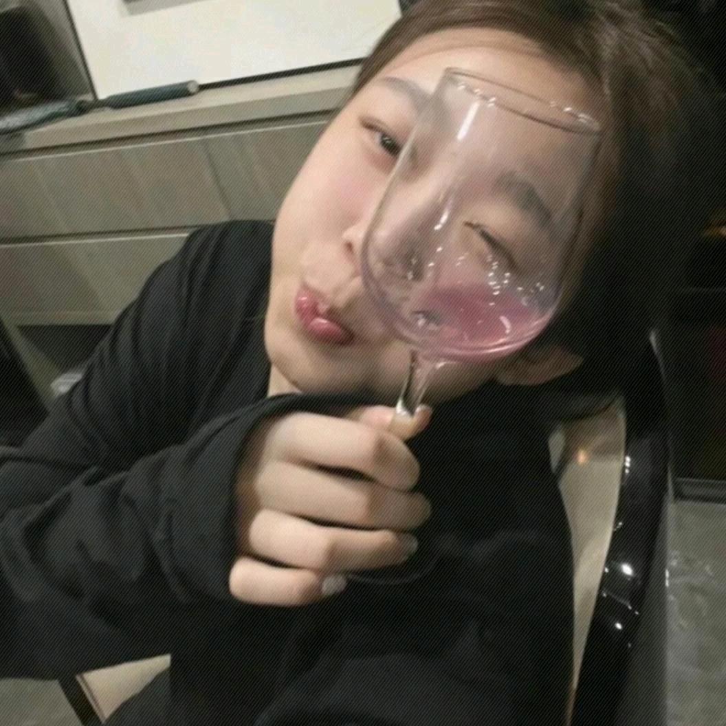 小露睡醒了💤