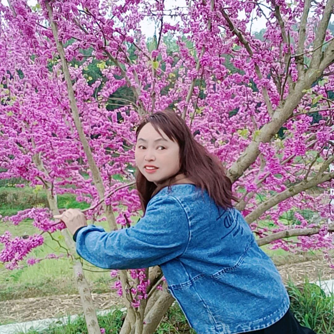 张梅英