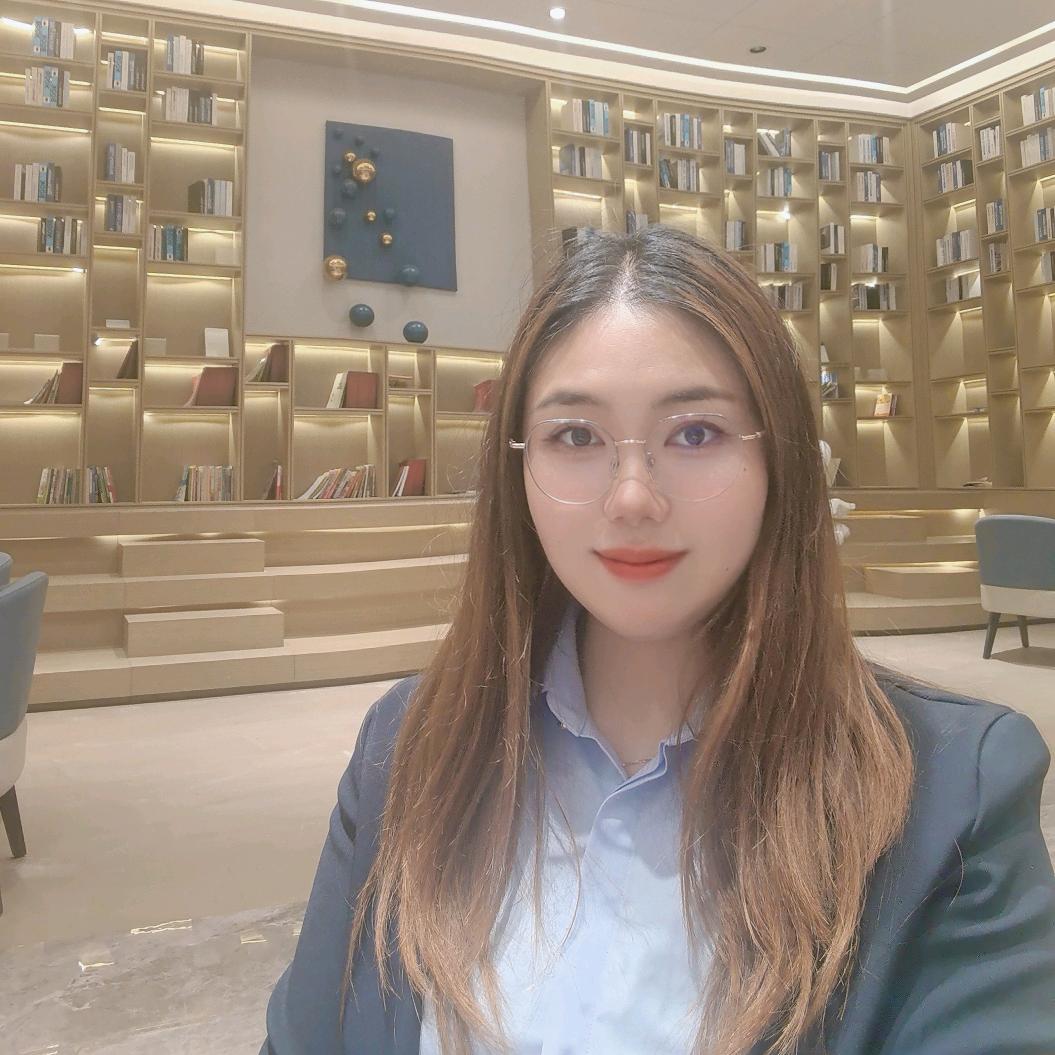 🌈四季公馆倪颖