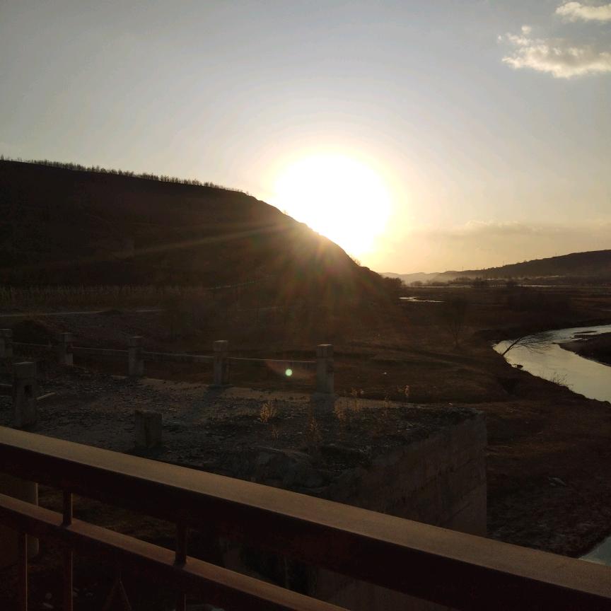 @养个太阳嗮死你