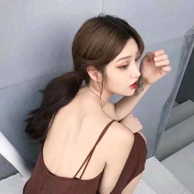 一只爱吃糖的小仙女♡