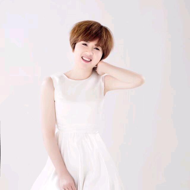 舒鑫家具仓储店王姐