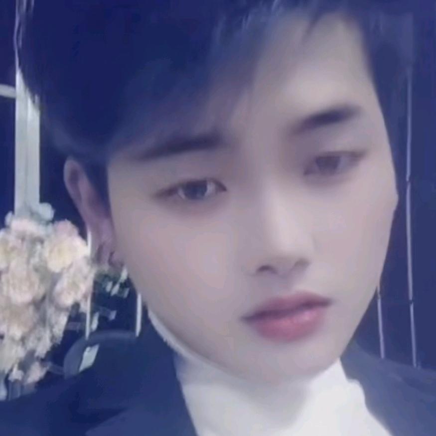 🥀এ᭄情深 ꦿ缘💔浅 🥀