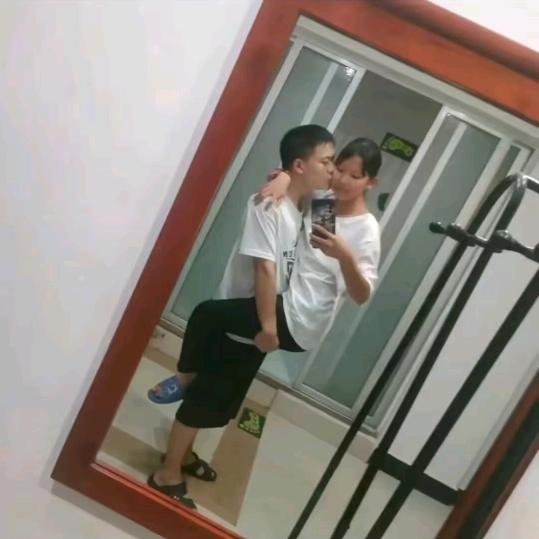 小婷❤️爱《小坡》❤️爱《小琴》