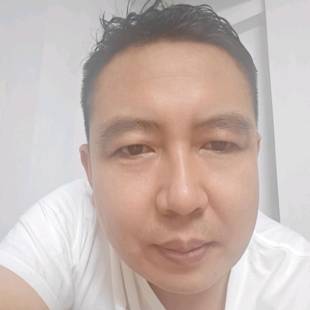 刘洋_APFC充电器全国首创
