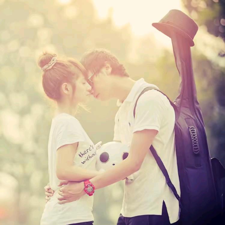 欲笺心事！独语斜阑