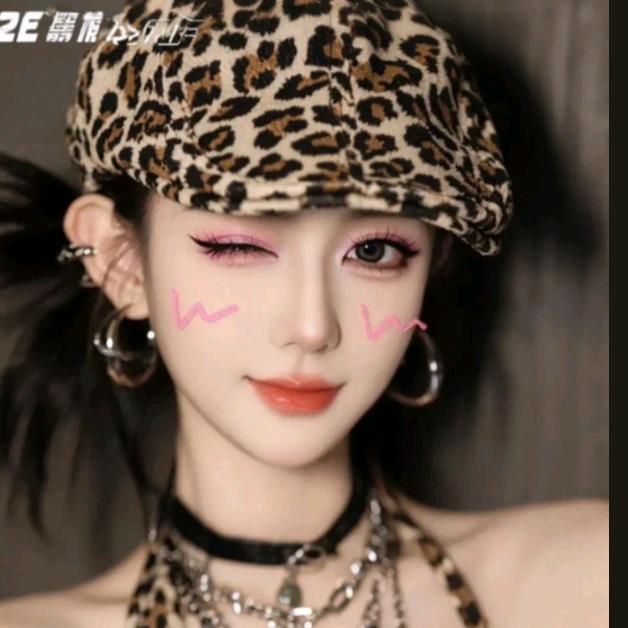 洋洋得意。