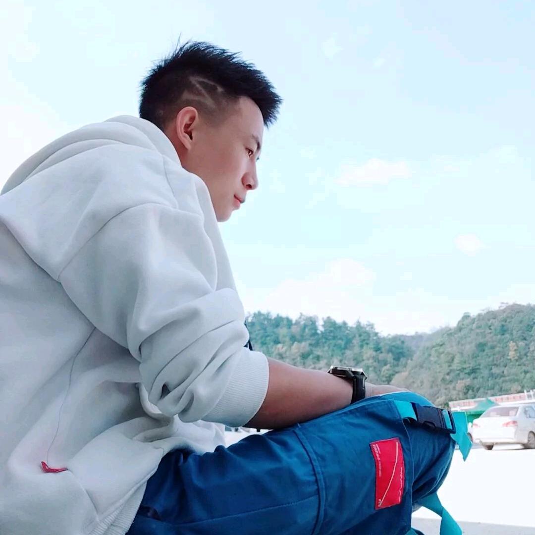 小小木子૮₍ ｡•.•｡₎ა