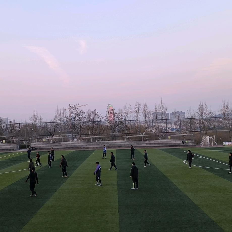 龙族🙏头像