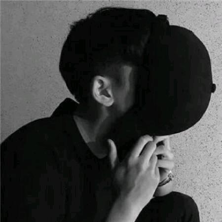 低沉、