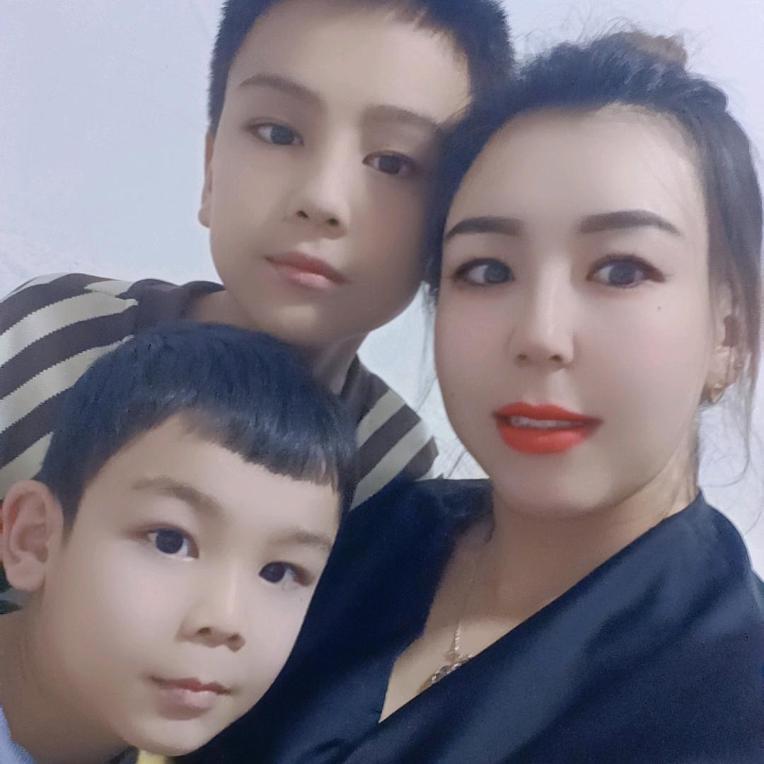 努尔比耶👨‍👩‍👦‍👦