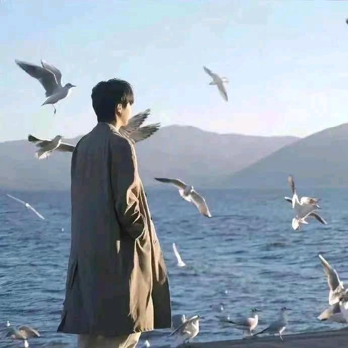 东方熏苍头像
