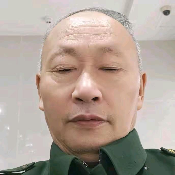 谭哥小号(大号13点丨0分开播)