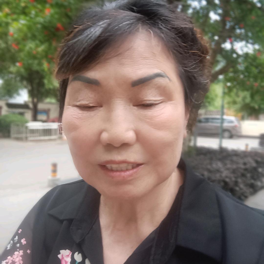 江正琼