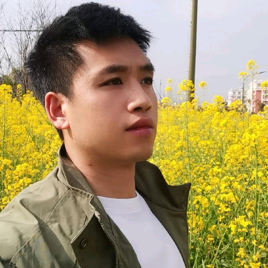 被青春撞了下腰