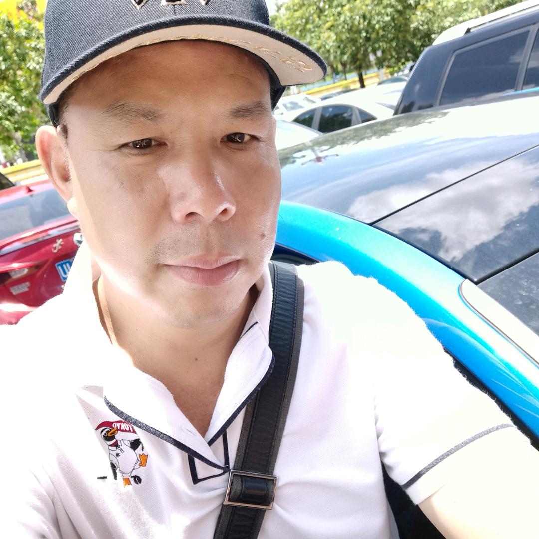 鸿熙，在农村长大