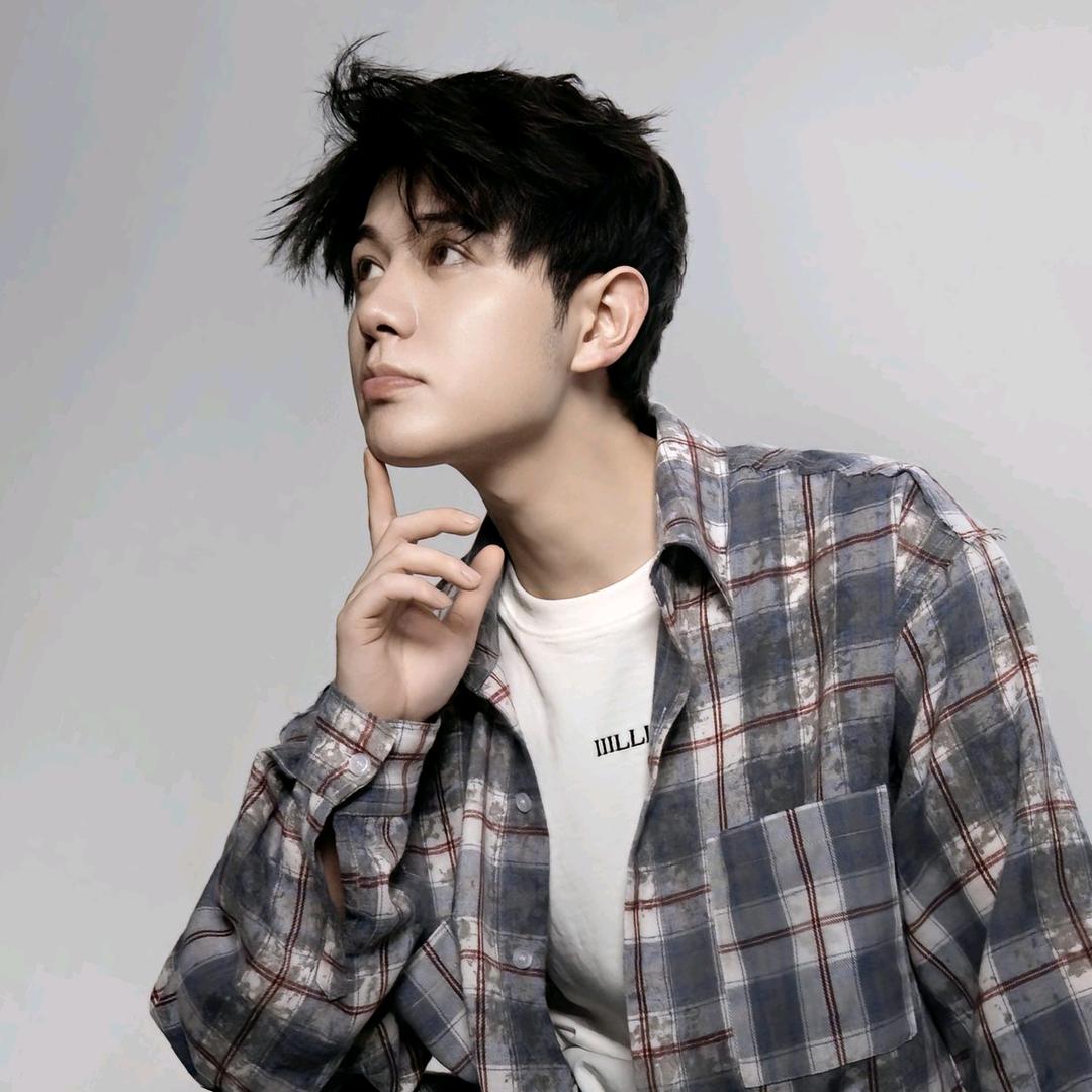 大男主798。