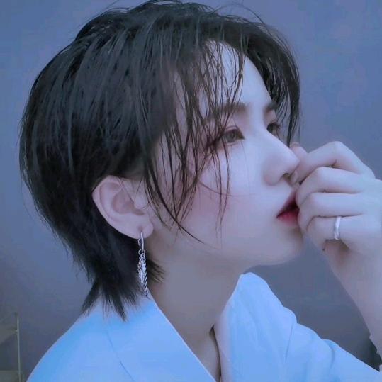 睡到人间饭熟时