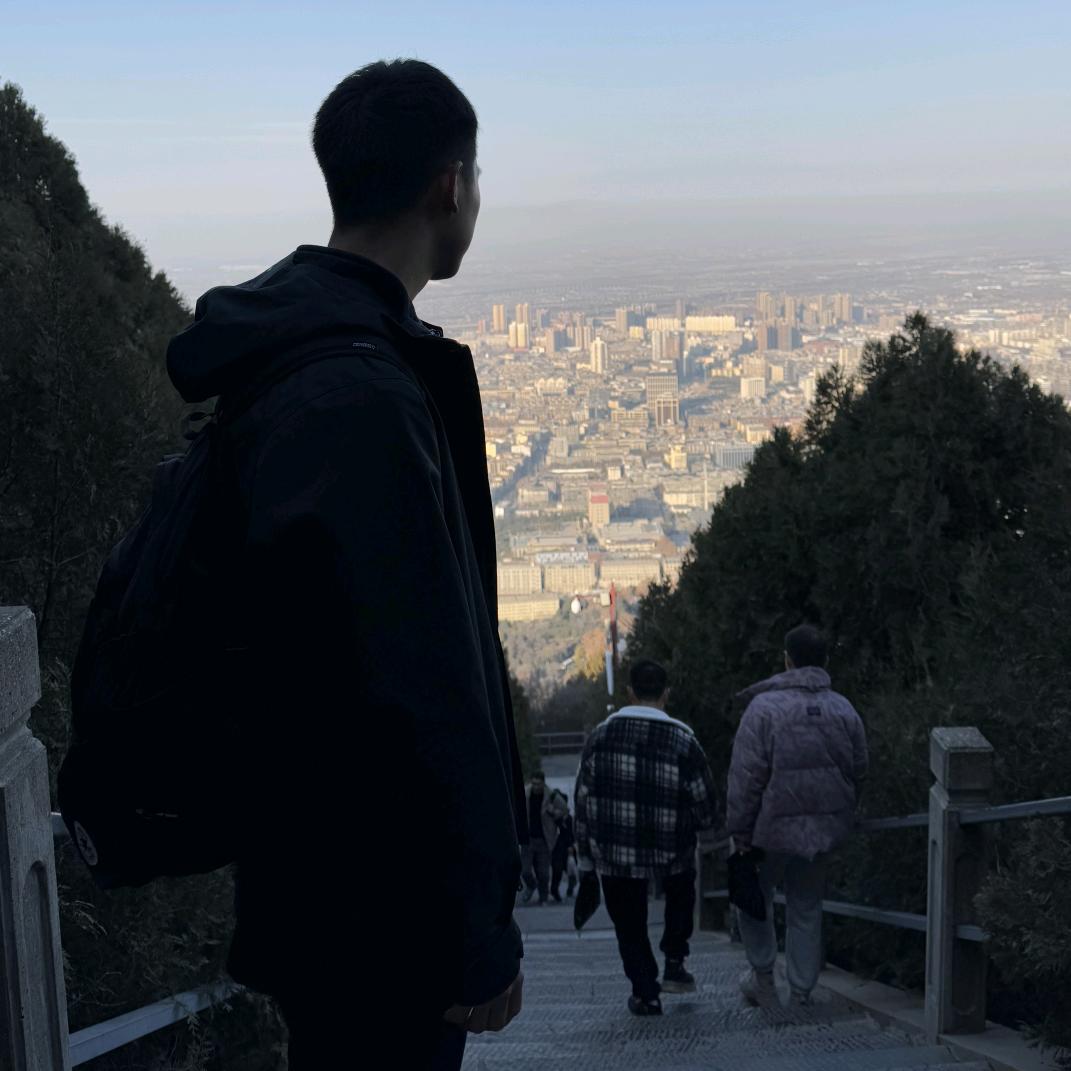小郭同志