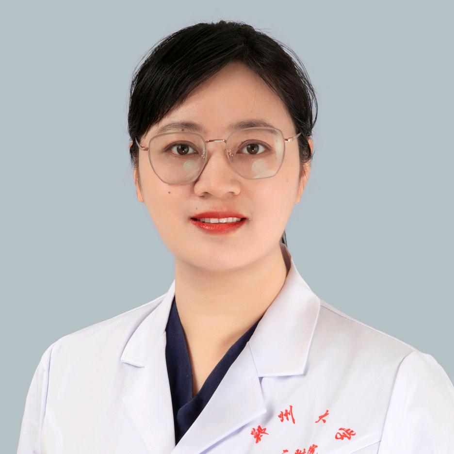 妇产科专家李桃英