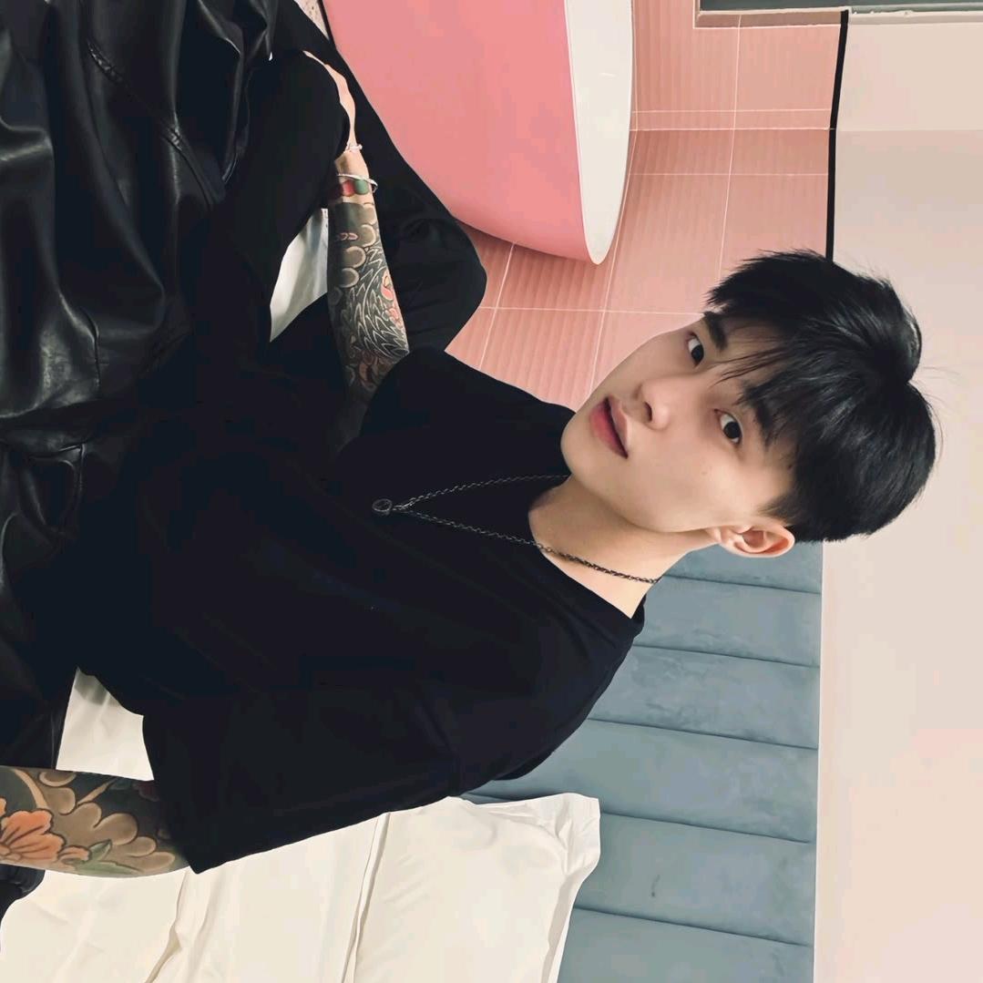 蓝桉@