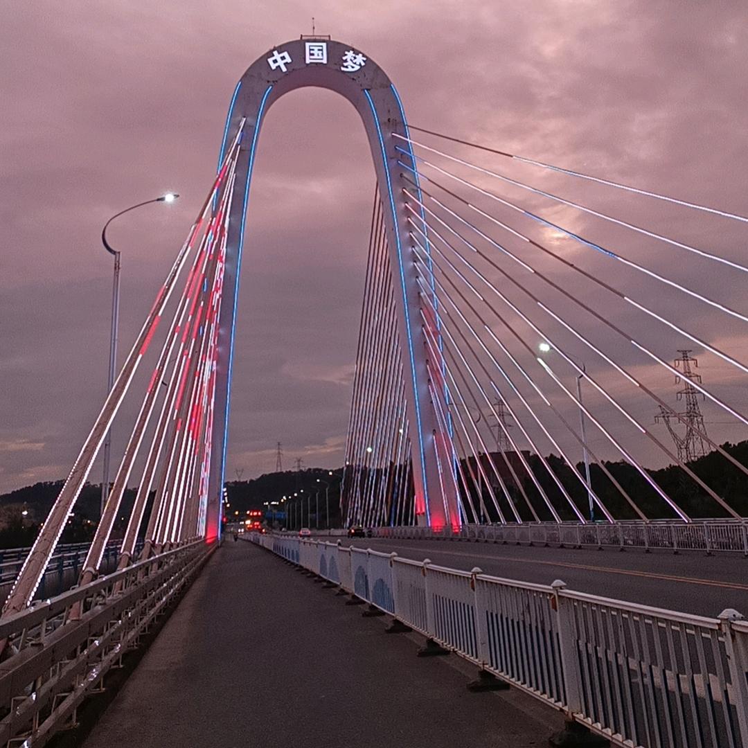 峰回路转－