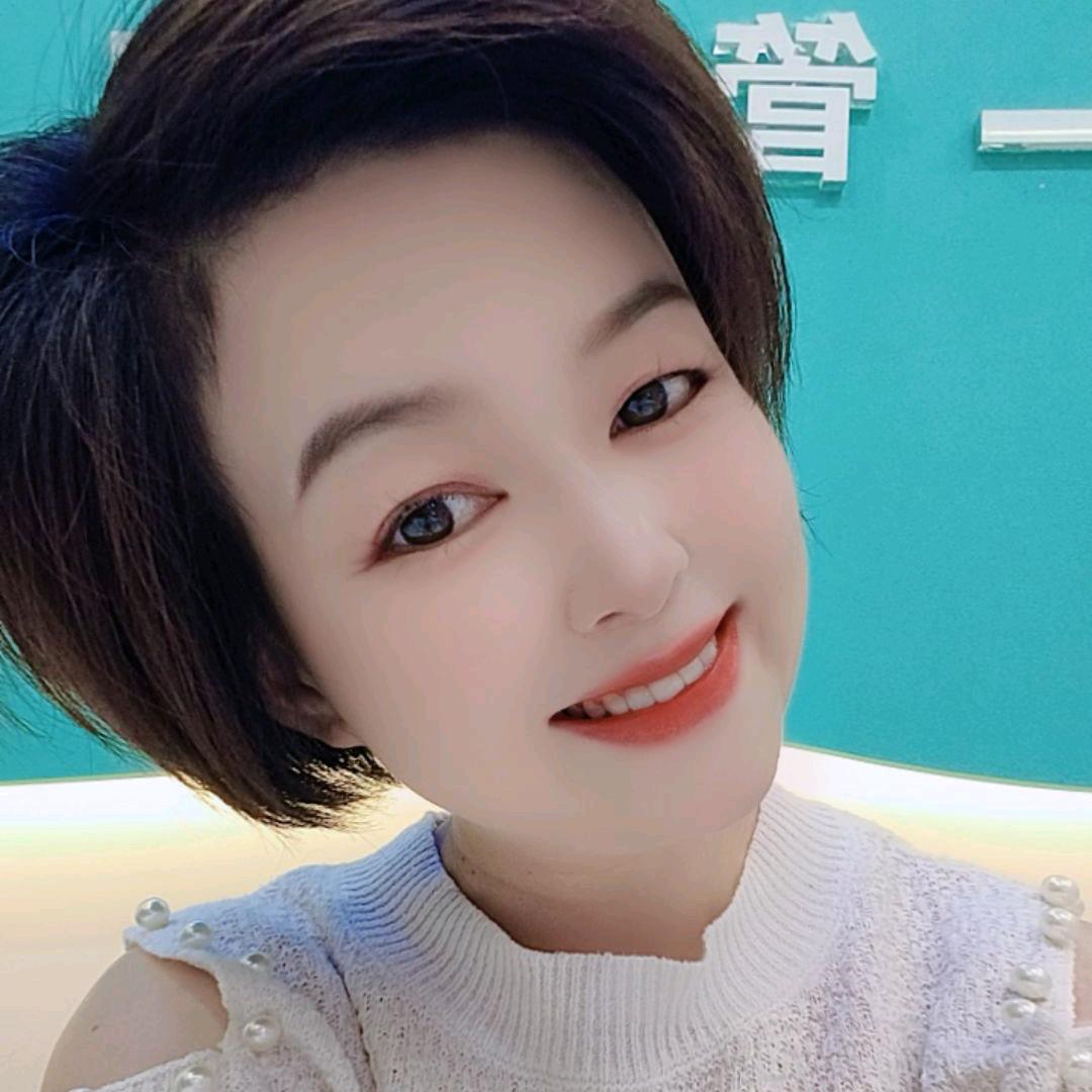 思南良咔（中伟中央广场店）琴子姐姐