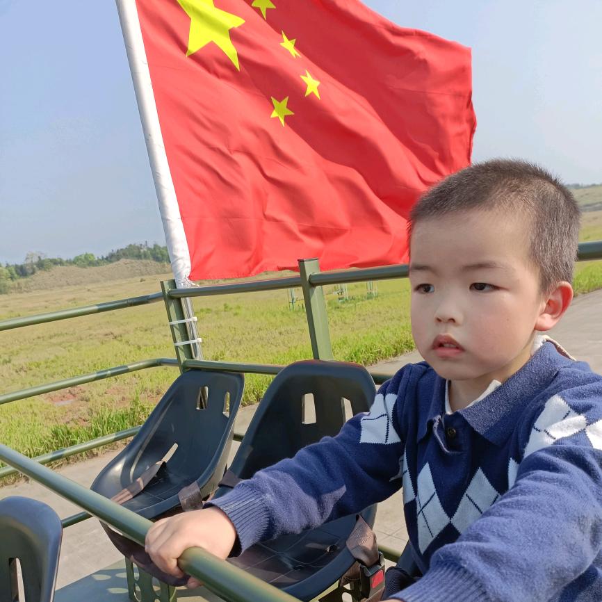洪鑫装饰  深哥