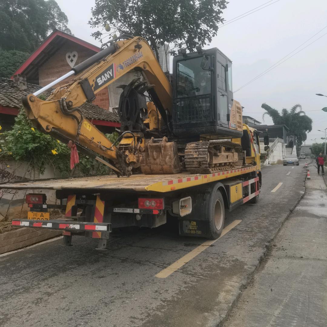 波哥挖机，夹木机，道路救援拖车，卷扬机租