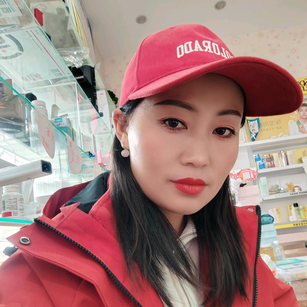 登封石道精致化妆品小铺