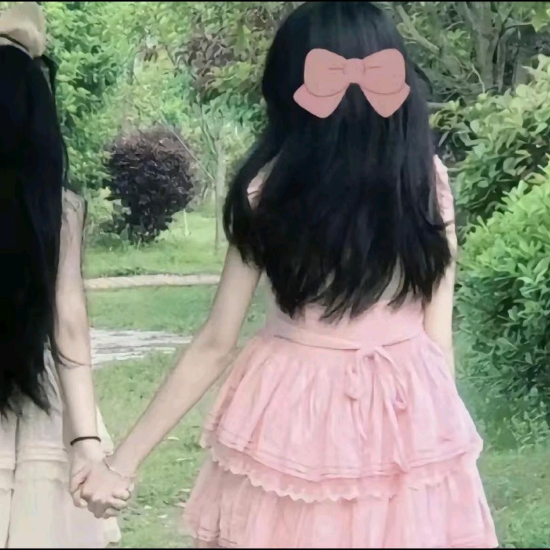 小懒爱玩气球。🍡