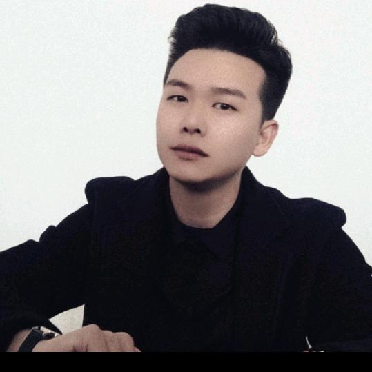 帅哥努力创业