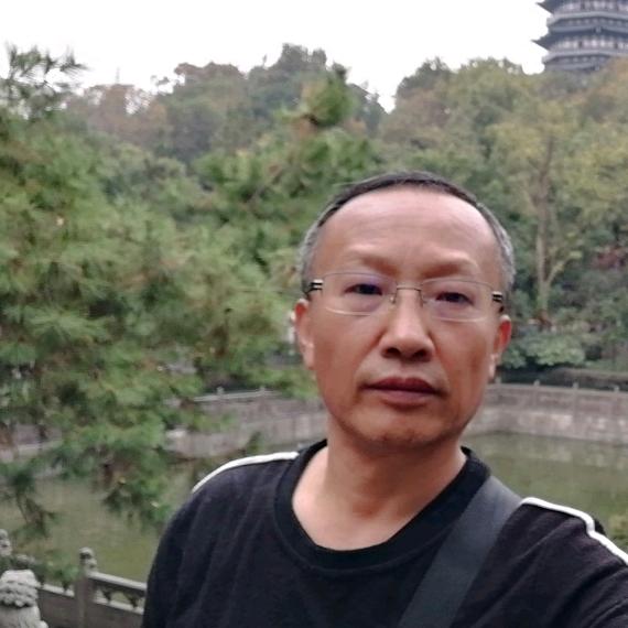 沃尔丰农资  老鞠（商品在橱窗）