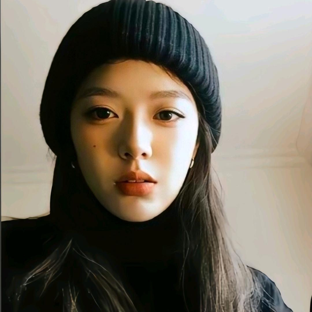 R.🖤