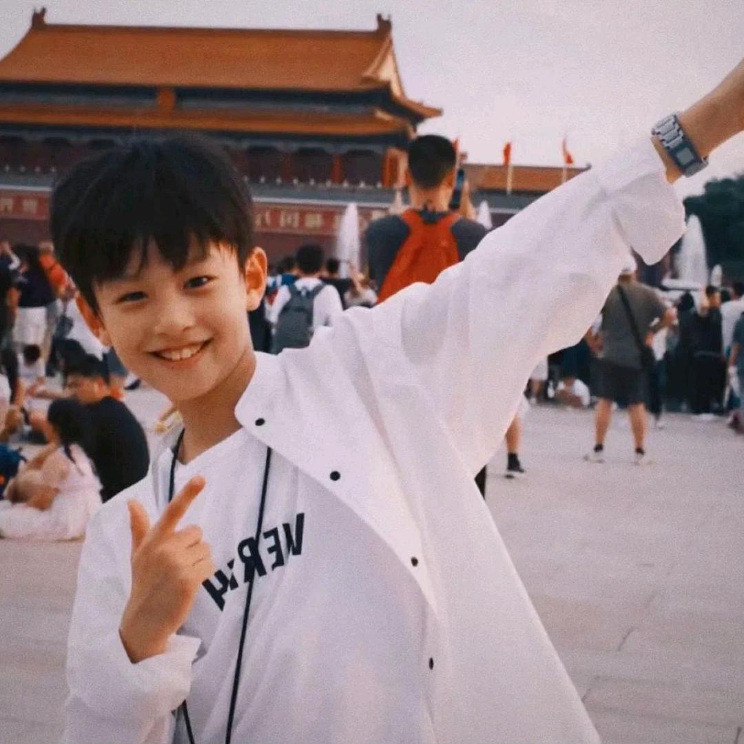 追风赶月莫停留