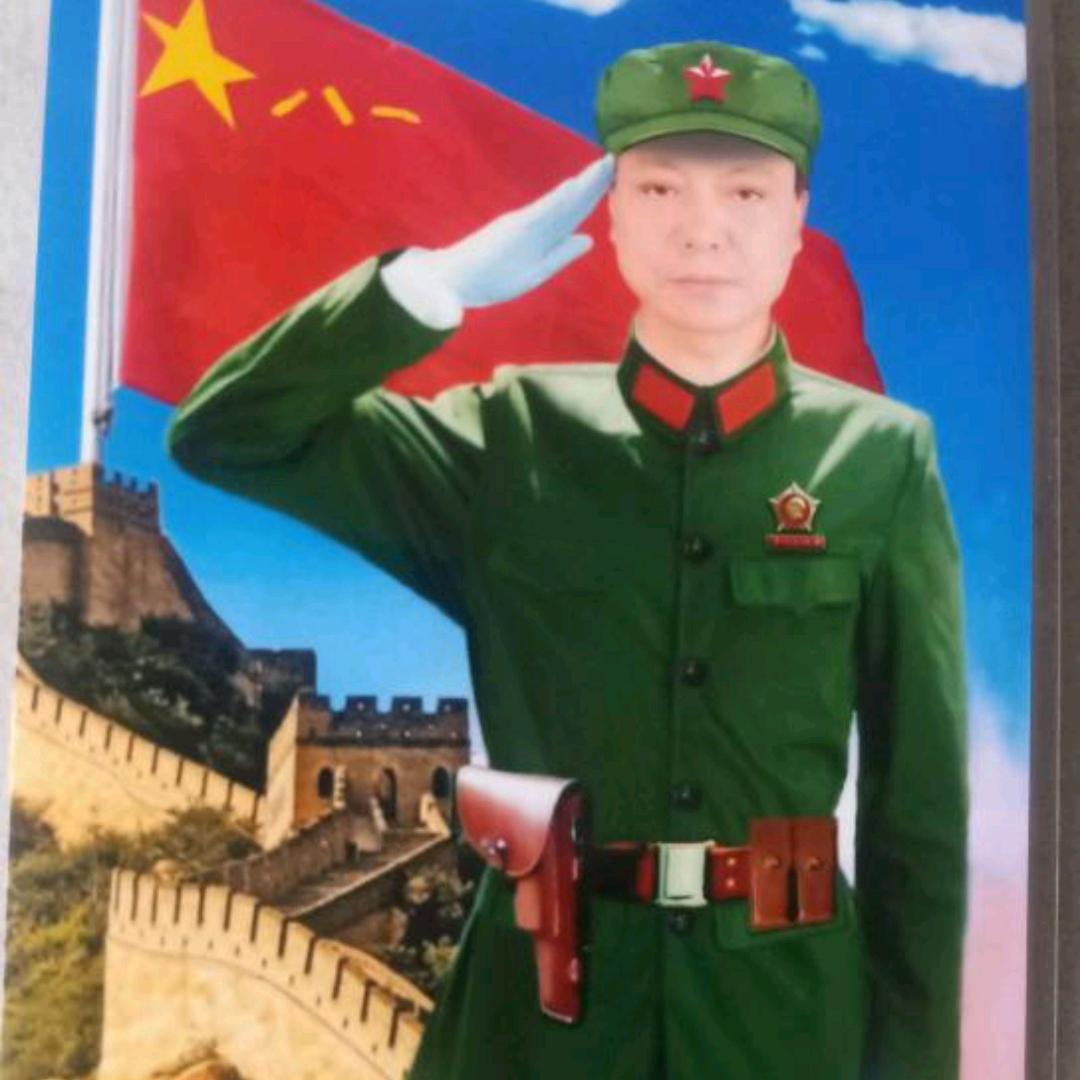 龙哥（单身贵族）