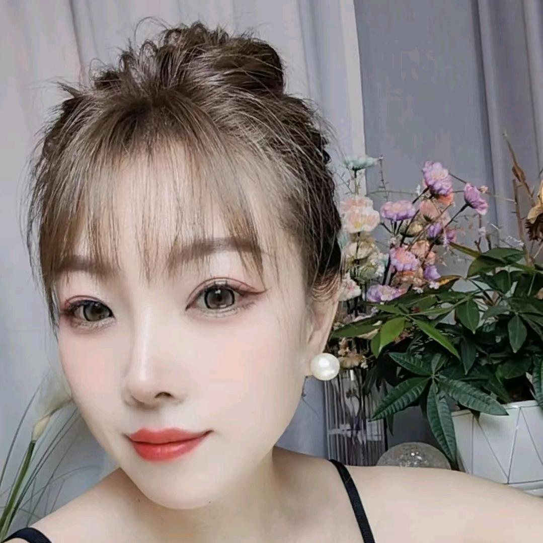 周沫.