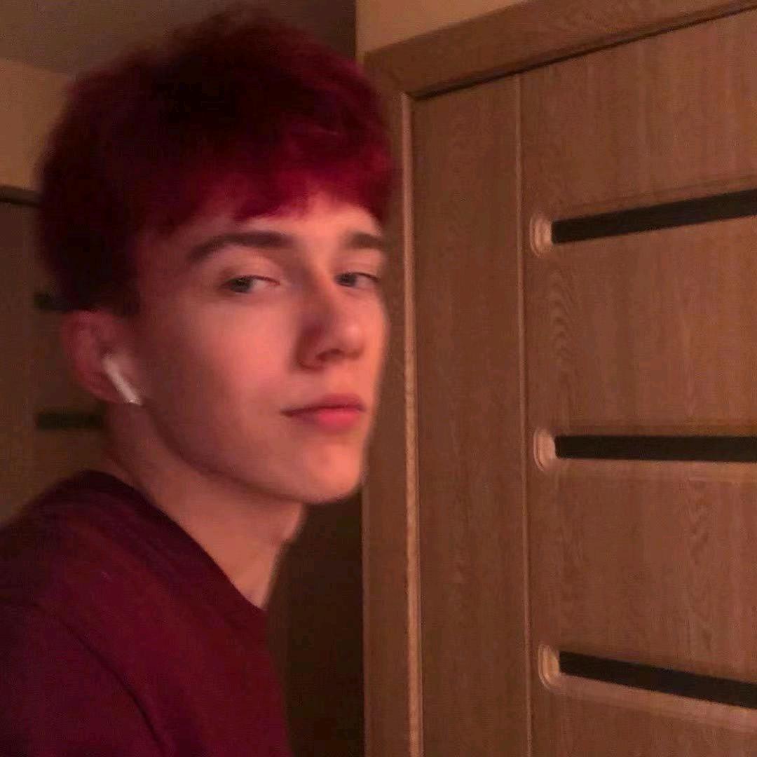 活着不玩不如死了