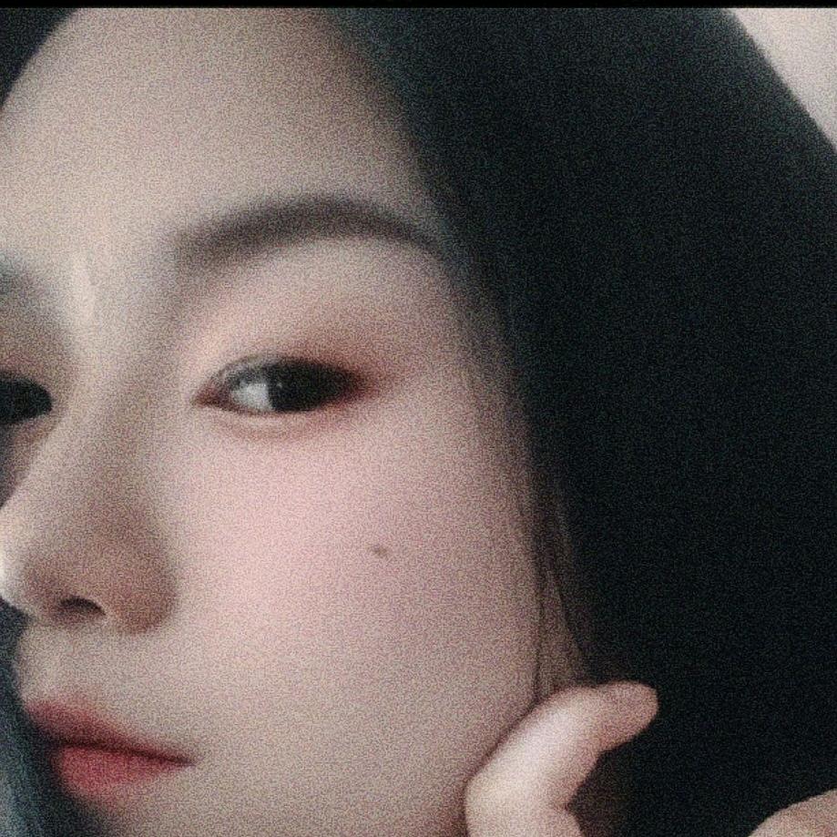 👑