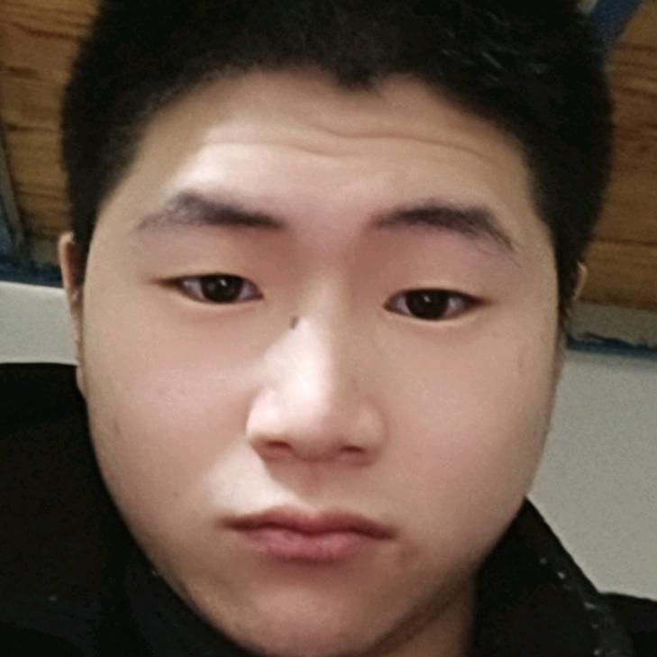 乾坤殿主唐一林头像