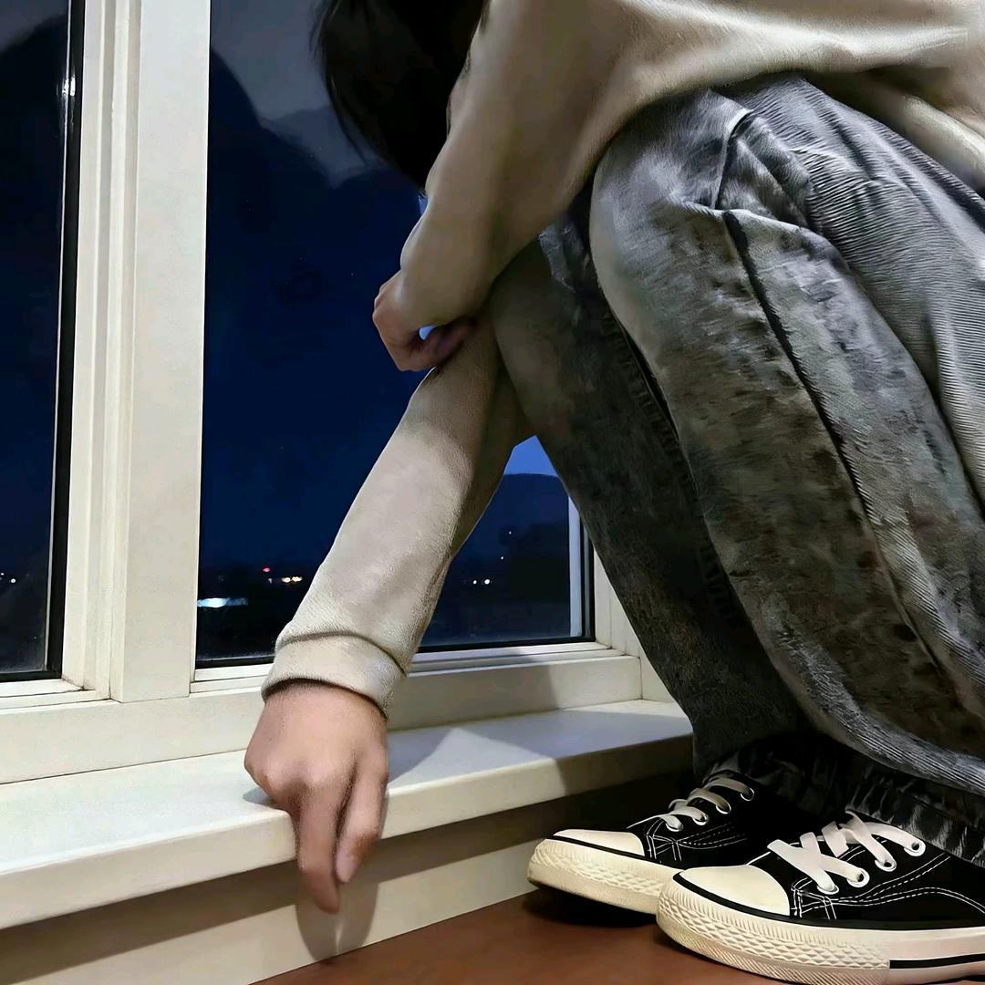 Tired头像
