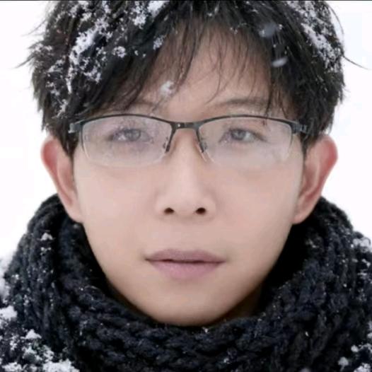 江中雪狼