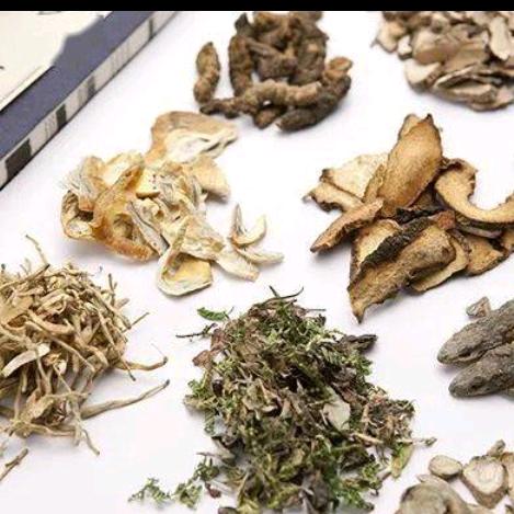 张家榕（爱百草）