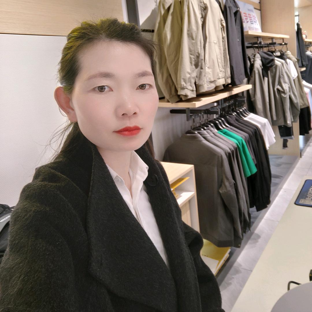 杰尼威尼姚怀秀