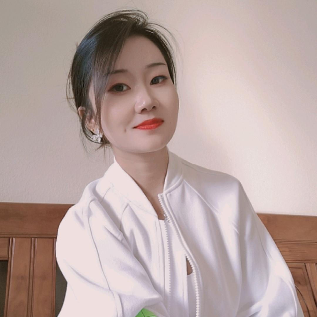 小酒窝👑