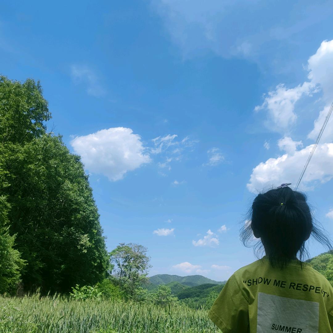 Hello♫( ⁎❜⃘⃘◡❜⃘⃘⁎ )ノ