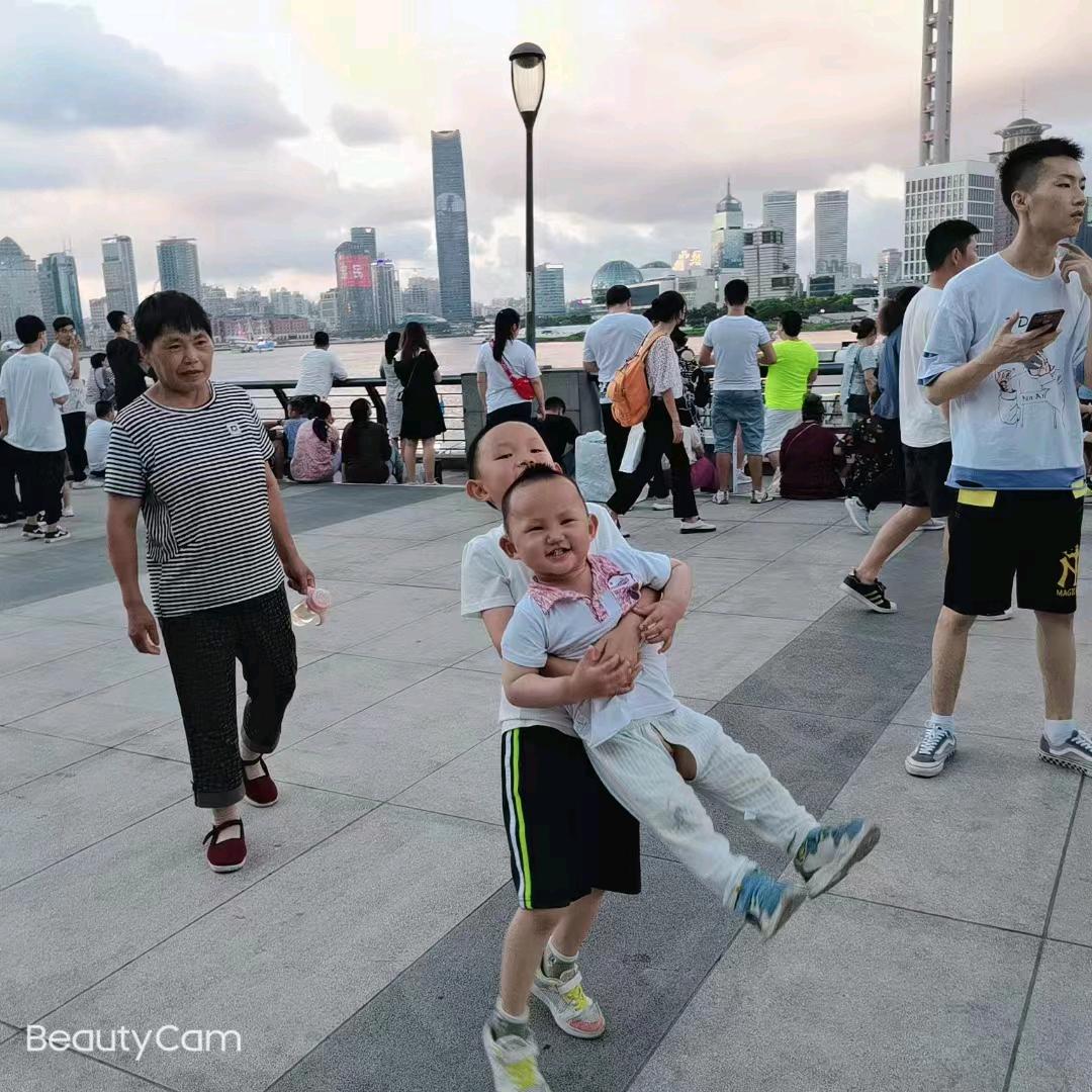 周大姐